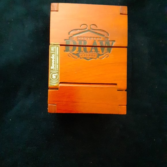 Southern Draw Quick Draw Connecticut US Veteran owned cigar box - Picture 1 of 4